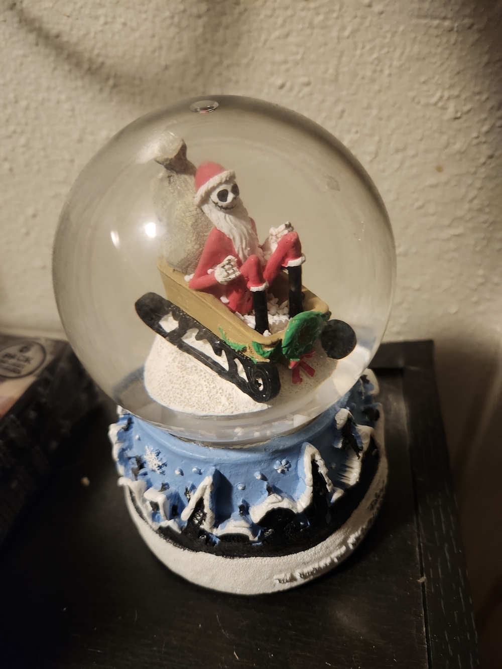 NIghtmare Before Christmas Snomotion Water / Snow Globe Jack On Sleigh Musical